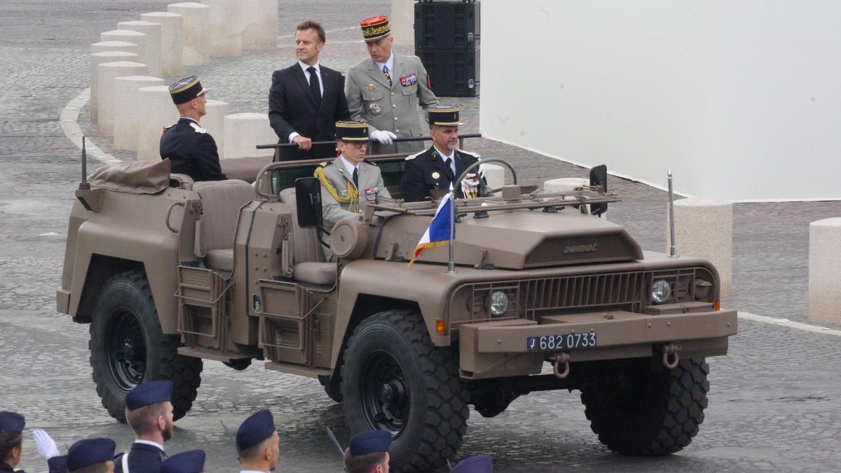 Зачем больницы Франции готовятся к приему тысяч раненых