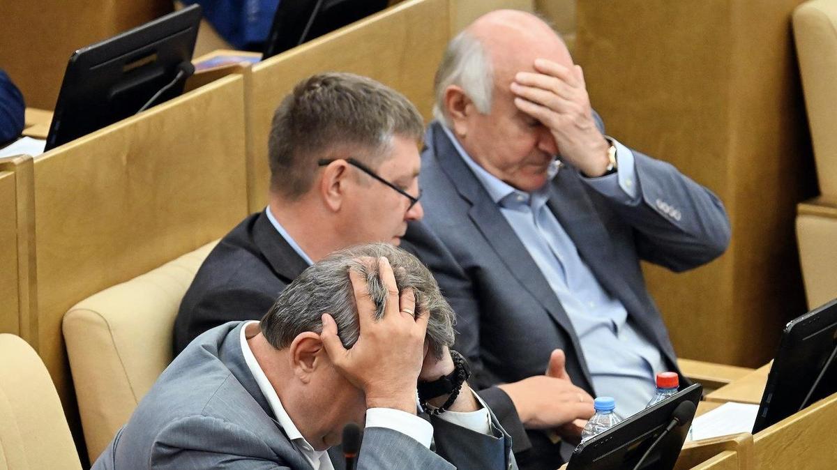 Своим — все, другим — налоги