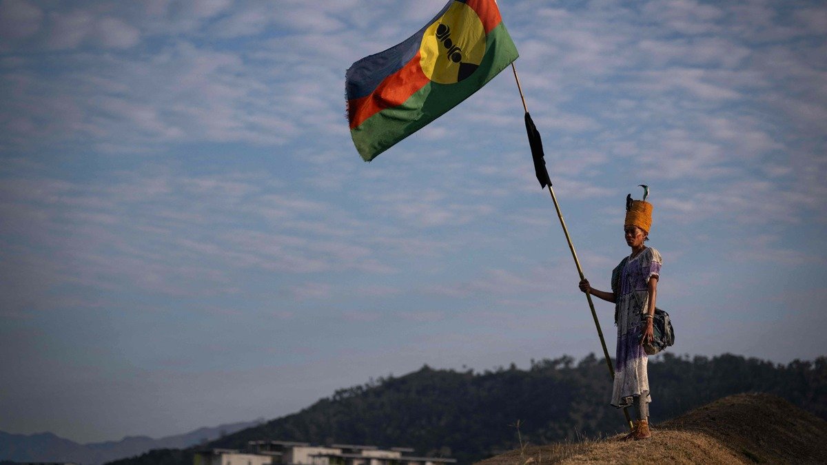 Новая Каледония: «Государство — это я?!»